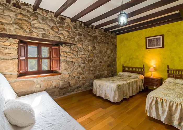 Cabaña Pasiega Lo Miñarro San Roque de Ríomiera